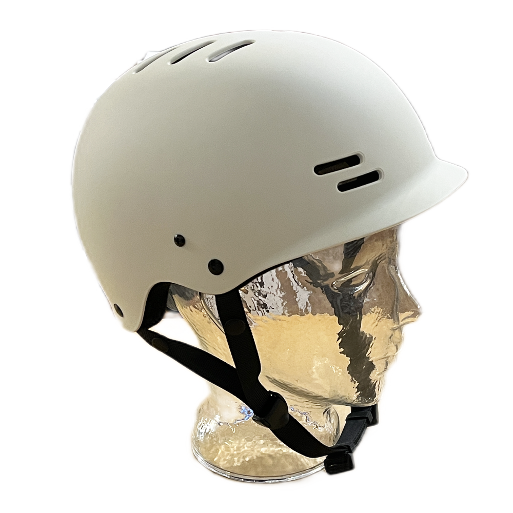 AK Riot Helm, verstellbar, inkl. Ohrpads, gray
